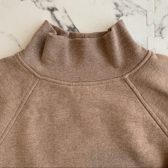 A New Day mock neck crop sweatshirt - Picture 3 of 3